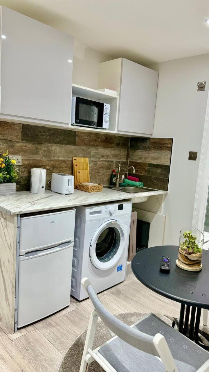 Guest&Rest Elite 2 Apartment London Bagian luar foto