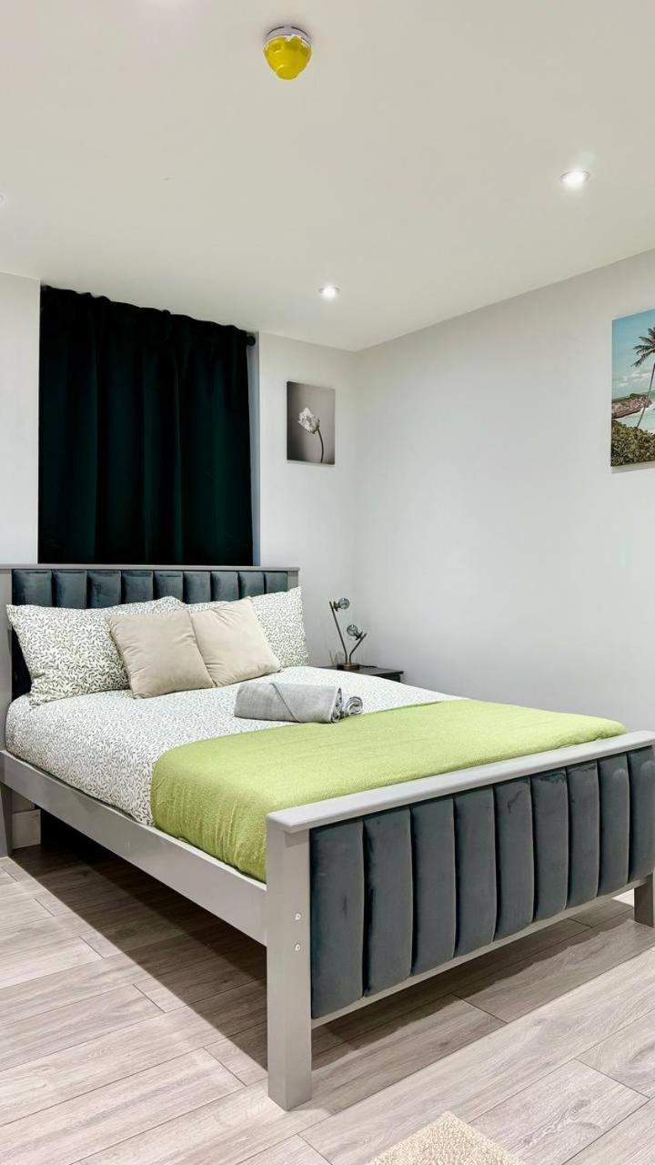 Guest&Rest Elite 2 Apartment London Bagian luar foto
